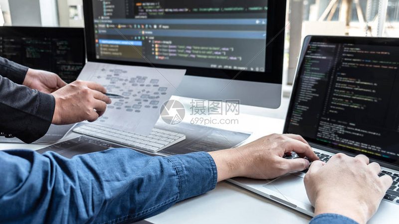 软件开发人工报价单的成本构成主要包括以下几个方面：